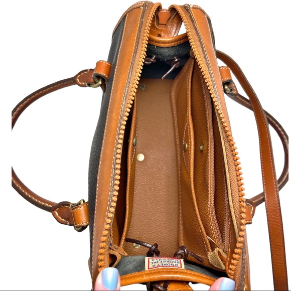 Vintage Dooney & Burke- Black/Brown Leather Handbag w/ Shoulder Strap - Picture 11 of 12